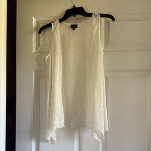 Lilt White Patterned Sleeveless Blouse